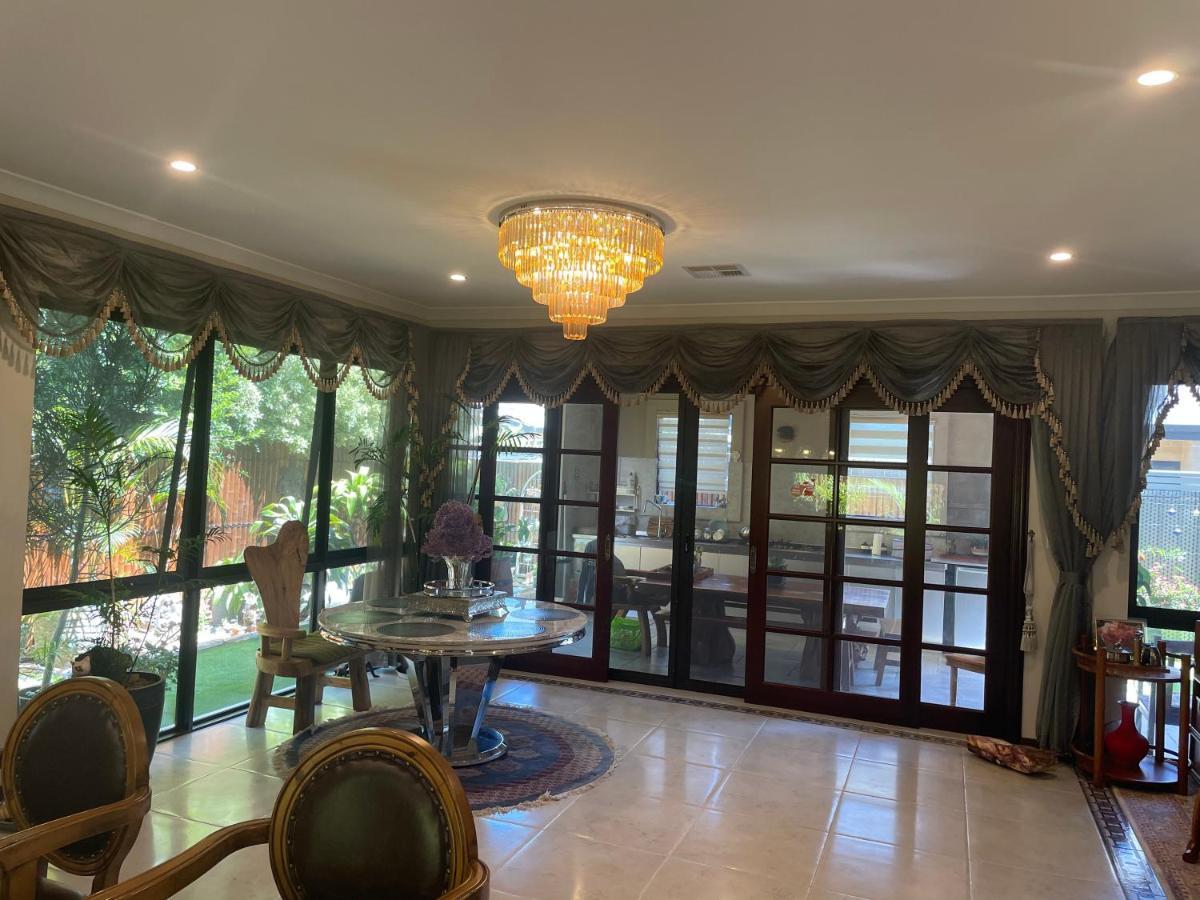 Comfortable Luxury Home Perth Exteriör bild